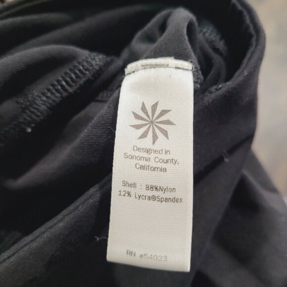 Athleta Chaturanga criss cross crop leggings black - Picture 9 of 9